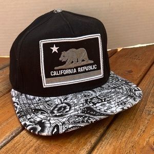 California Republic Hat Cap Strap Back Black White Mens Adjustable